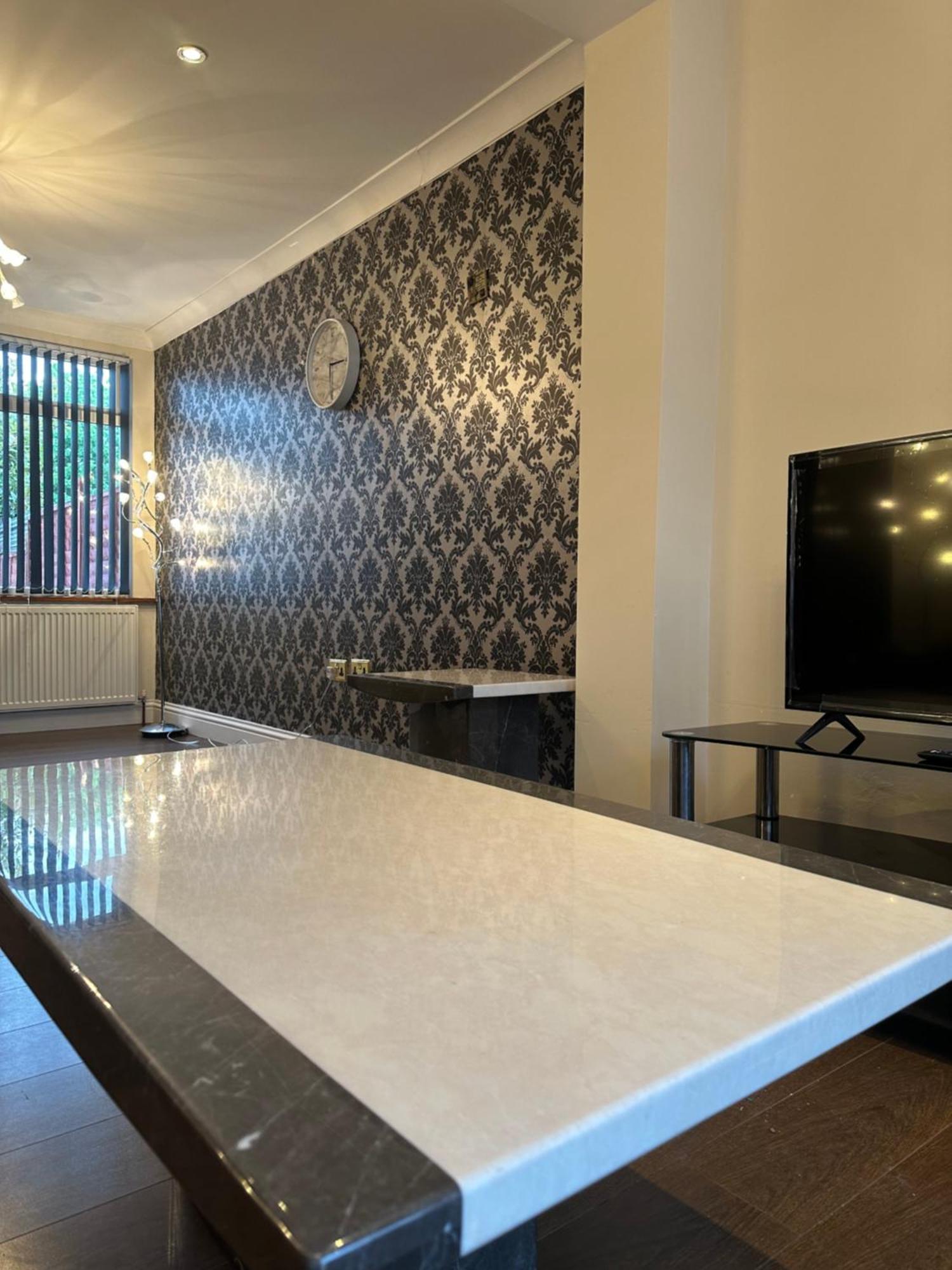 Leavesden Residence - Central - Cosy - Harry Potter 왓퍼드 외부 사진